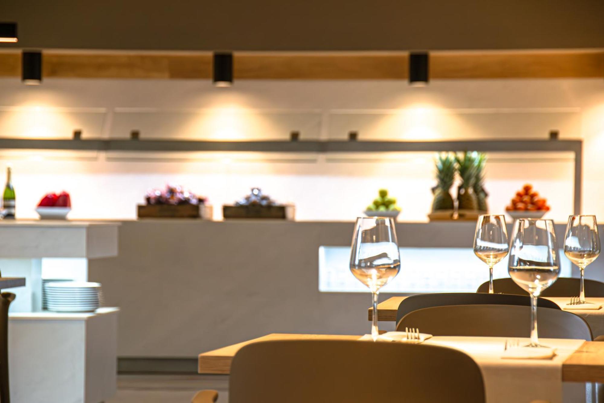 רוזס Hotel Marina מראה חיצוני תמונה